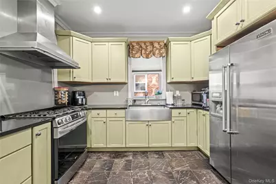 2942 164th Street, Flushing, NY 11358 - Photo 23