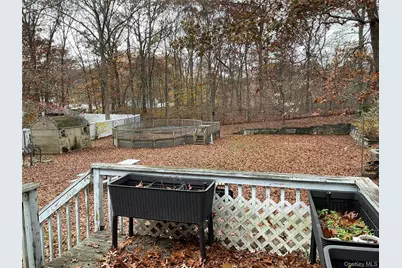 531 Boxwood Drive, Shirley, NY 11967 - Photo 19