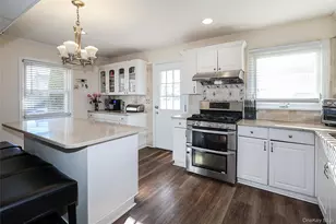 169 N 6th St, Bethpage, NY 11714 - Photo 7