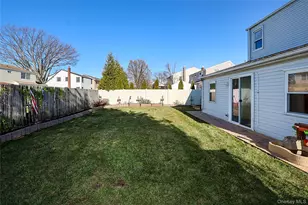 169 N 6th St, Bethpage, NY 11714 - Photo 33