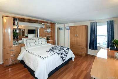 169 N 6th Street, Bethpage, NY 11714 - Photo 19