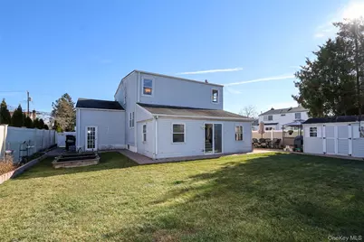 169 N 6th Street, Bethpage, NY 11714 - Photo 35