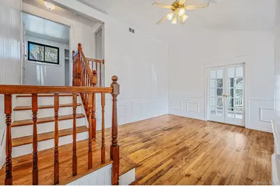 1401 Race Avenue, Medford, NY 11763 - Photo 15