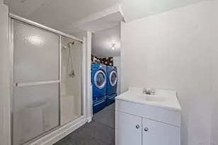 1401 Race Ave, Medford, NY 11763 - Photo 23