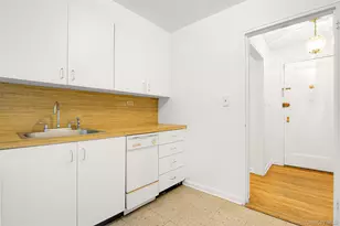 66-40 108th St, Forest Hills, NY 11375 - Photo 13