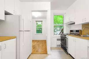 66-40 108th St, Forest Hills, NY 11375 - Photo 11