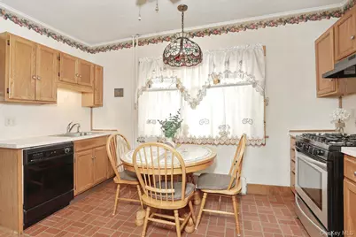 221 N Midland Avenue, Nyack, NY 10960 - Photo 9