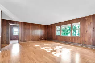 12 Violet Rd, Bayville, NY 11709 - Photo 15