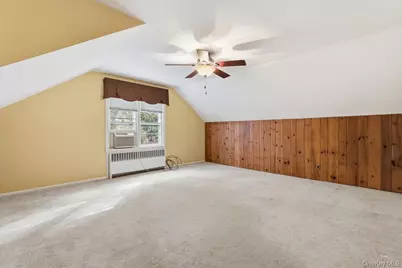 26 Paul Revere Lane, Centerport, NY 11721 - Photo 23