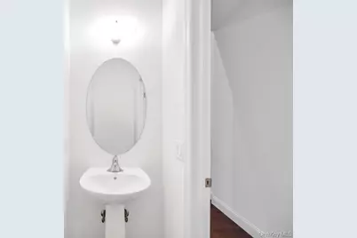 195 Belmont Circle, Yaphank, NY 11980 - Photo 29