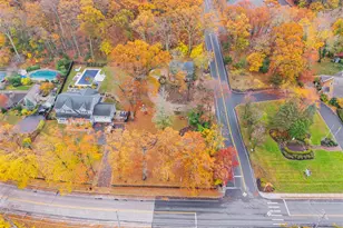 7 School St, Bayville, NY 11709 - Photo 23