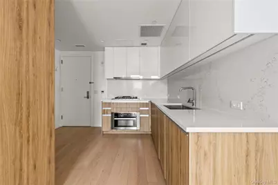 13618 Maple Avenue #5F, Flushing, NY 11355 - Photo 7