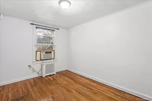 39-21 48th St, Sunnyside, NY 11104 - Photo 9
