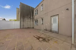 140-19 183rd St, Springfield Gardens, NY 11413 - Photo 3