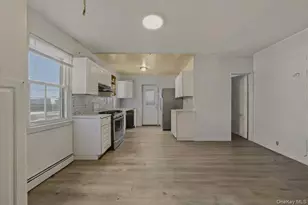 140-19 183rd St, Springfield Gardens, NY 11413 - Photo 25