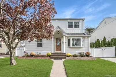95 Norman Street, New Hyde Park, NY 11040 - Photo 1