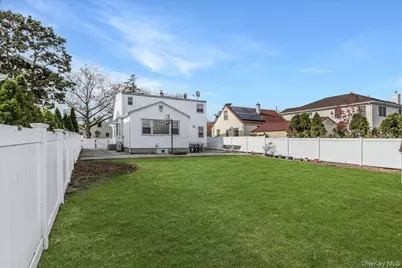 95 Norman Street, New Hyde Park, NY 11040 - Photo 25