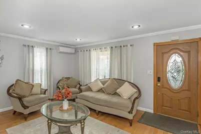 95 Norman Street, New Hyde Park, NY 11040 - Photo 3