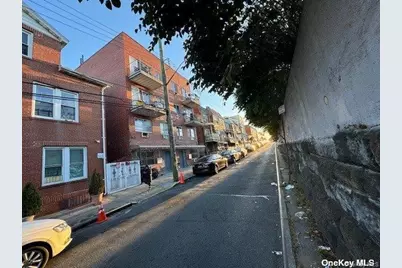 94-68 45 Avenue, Elmhurst, NY 11373 - Photo 9