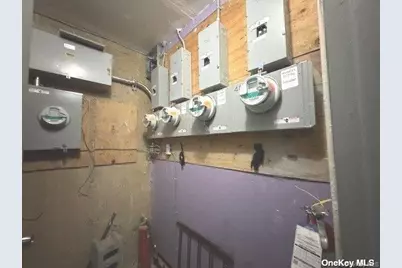 94-68 45 Avenue, Elmhurst, NY 11373 - Photo 23