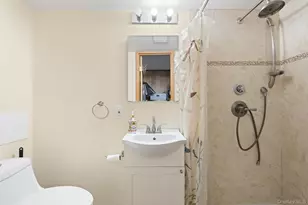 505 Country Club Ln, Pomona, NY 10970 - Photo 21