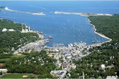 122 Liberty Avenue, Port Jefferson, NY 11777 - Photo 29