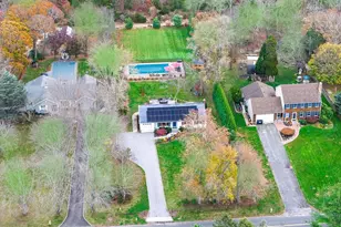 2400 Aldrich Ln, Laurel, NY 11948 - Photo 17