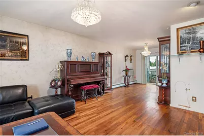 68 Myles Avenue, Levittown, NY 11756 - Photo 5