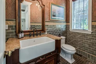 18 Gwynne Rd, Melville, NY 11747 - Photo 35