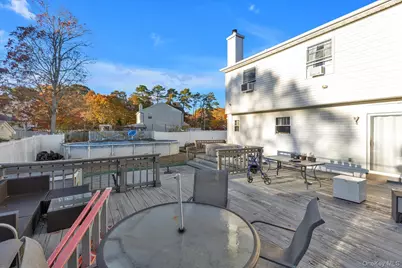 17 Ostend Circle, Shirley, NY 11967 - Photo 13