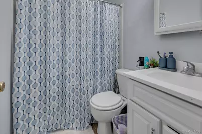 17 Ostend Circle, Shirley, NY 11967 - Photo 9