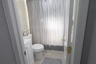 471 Windsor Pl, Oceanside, NY 11572 - Photo 23