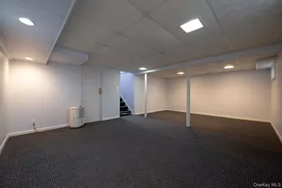 471 Windsor Place, Oceanside, NY 11572 - Photo 17