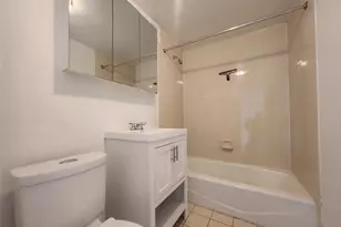 87-14 57th Rd, Elmhurst, NY 11373 - Photo 7