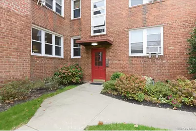 275 Maple Avenue #B 1, Rockville Centre, NY 11570 - Photo 13