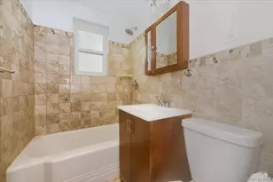 275 Maple Ave, Rockville Centre, NY 11570 - Photo 11