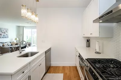 209 Breton Way, Glen Cove, NY 11542 - Photo 15