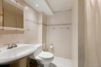 8754 110th Street, Richmond Hill, NY 11418 - Photo 13