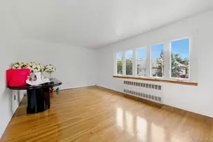 87-54 110th St, Richmond Hill, NY 11418 - Photo 7