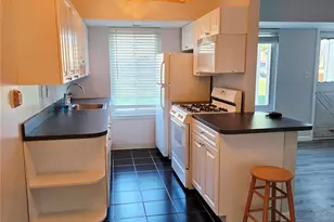 3 Osage Ct, Coram, NY 11727 - Photo 9