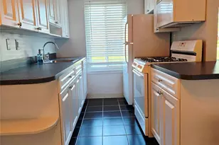 3 Osage Ct, Coram, NY 11727 - Photo 3