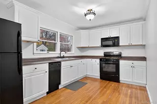 24 Patricia Ln, Washingtonville, NY 10992 - Photo 9