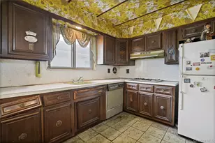 160-34 83rd St, Howard Beach, NY 11414 - Photo 29