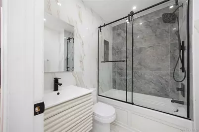 16 Twin Lakes Drive, Monsey, NY 10952 - Photo 9