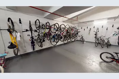 118-17 Union Turnpike #18H, Forest Hills, NY 11375 - Photo 45