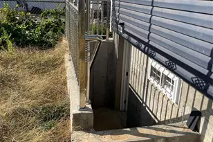 131-08 Sutter Ave, Ozone Park, NY 11420 - Photo 21