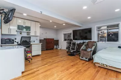 327 N 7th Avenue, Mount Vernon, NY 10550 - Photo 13