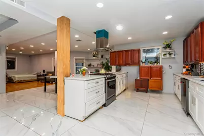 327 N 7th Avenue, Mount Vernon, NY 10550 - Photo 5