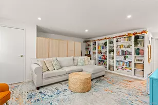 60 Jervis Ave, Farmingdale, NY 11735 - Photo 3