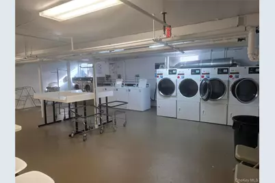 60 Jervis Avenue #60, Farmingdale, NY 11735 - Photo 15